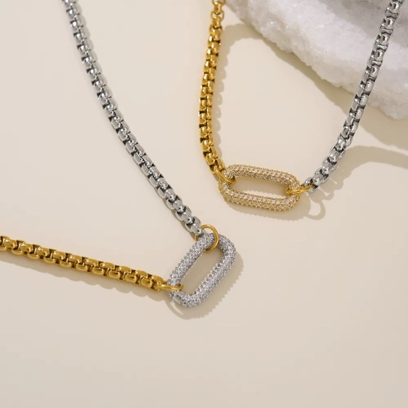 Jewelry - Elegant 18K Gold Plated Stainless Steel Necklace